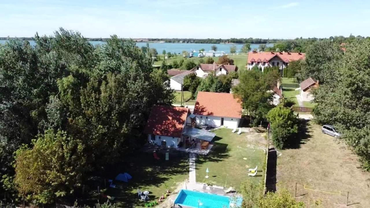 Palić Mirella Rooms מראה חיצוני תמונה