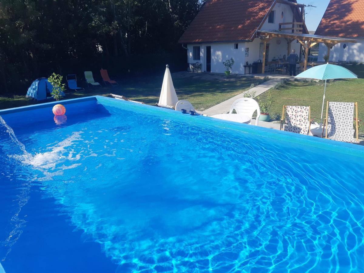 Palić Mirella Rooms מראה חיצוני תמונה