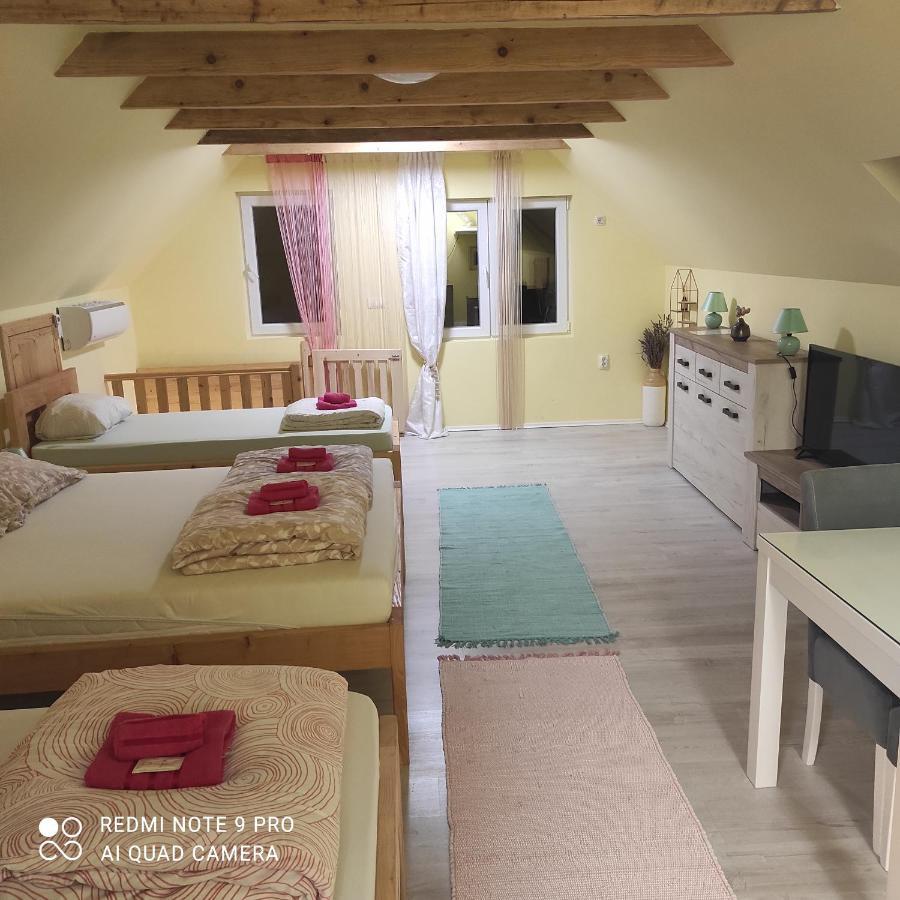 Palić Mirella Rooms מראה חיצוני תמונה