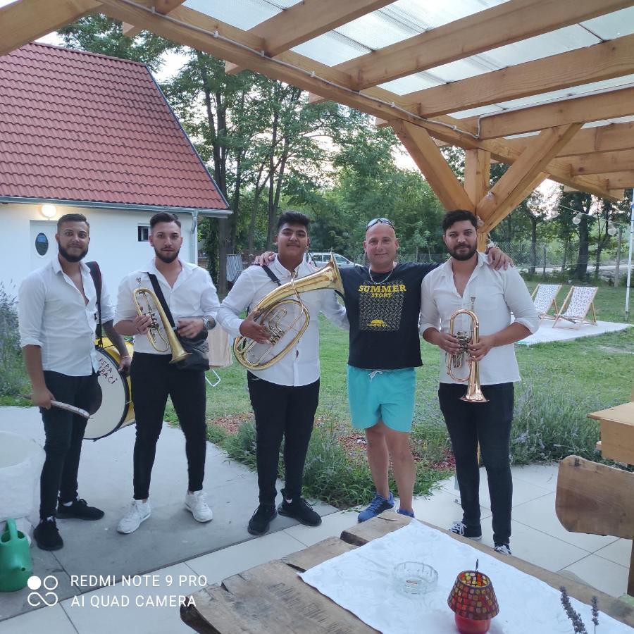 Palić Mirella Rooms מראה חיצוני תמונה