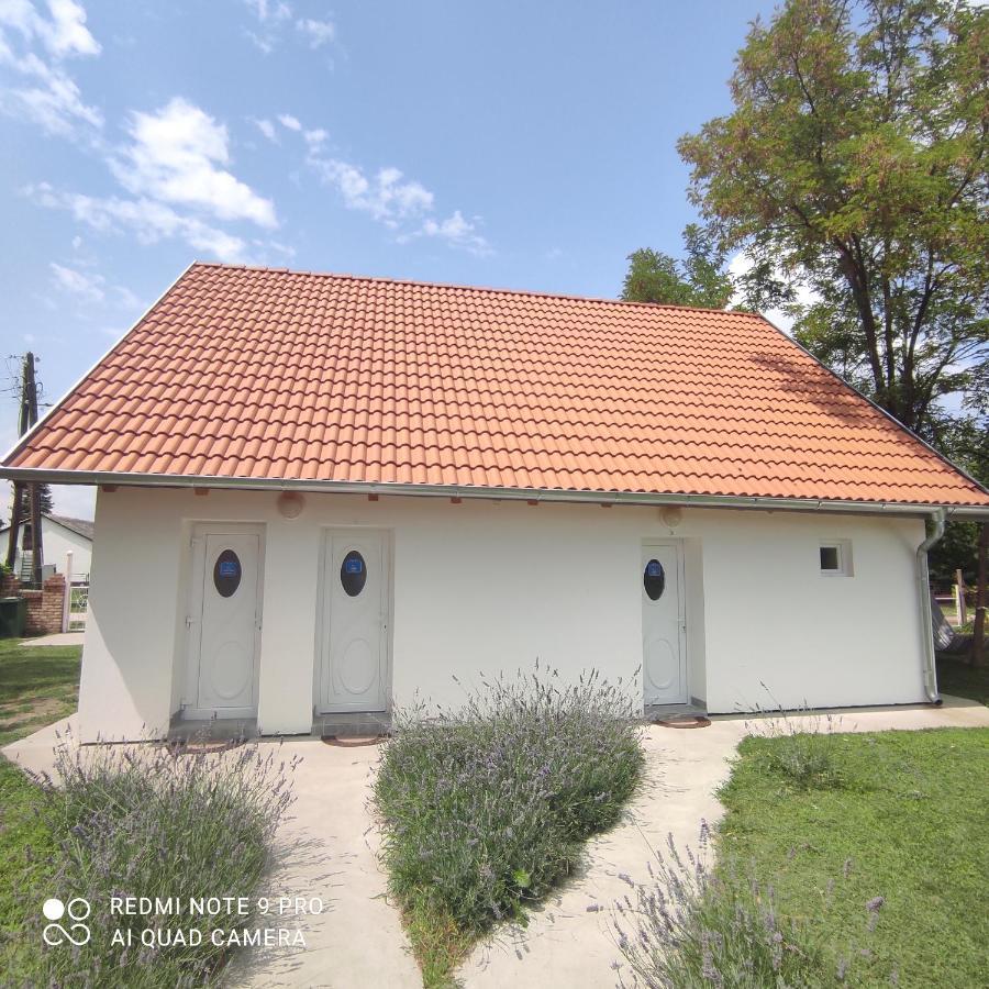 Palić Mirella Rooms מראה חיצוני תמונה